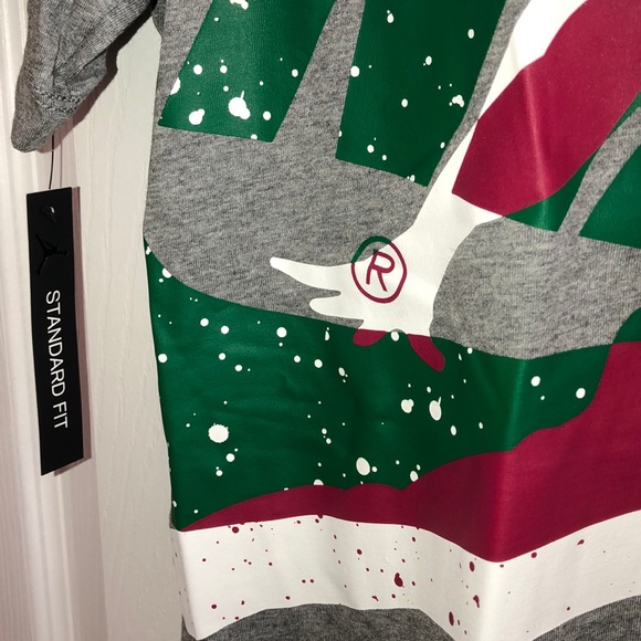 NWT Air Jordan Grey Tshirt w/ Large Jumpman Logo - Picture 3 of 6